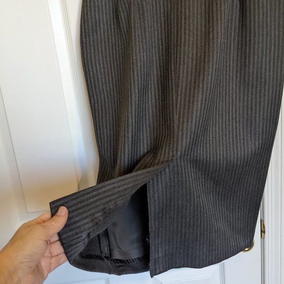 80S VINTAGE POWER WOMAN GREY WOOL SUIT.  BOSS Shoulder Pads, CRAFTSMANSHIP! 10 - Picture 14 of 15